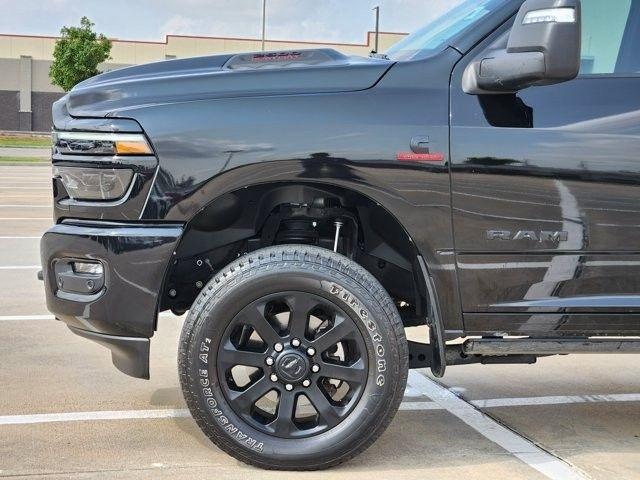 RAM 2500 Laramie Crew Cab 4WD 2025