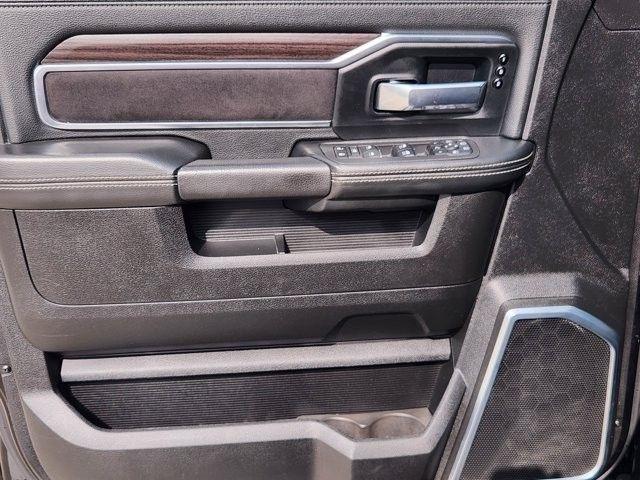 RAM 2500 Laramie Crew Cab 4WD 2025