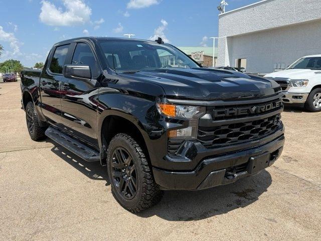 Chevrolet Silverado 1500 Trail Boss Custom Crew Cab 4WD 2024
