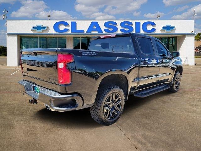 Chevrolet Silverado 1500 Trail Boss Custom Crew Cab 4WD 2024