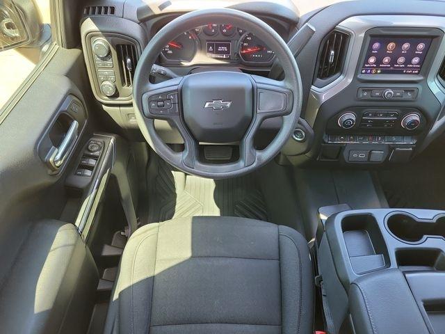 Chevrolet Silverado 1500 Trail Boss Custom Crew Cab 4WD 2024