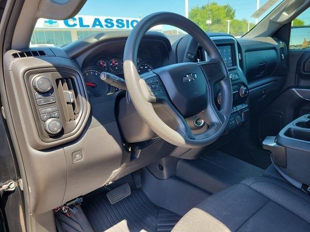 Chevrolet Silverado 1500 Trail Boss Custom Crew Cab 4WD 2024