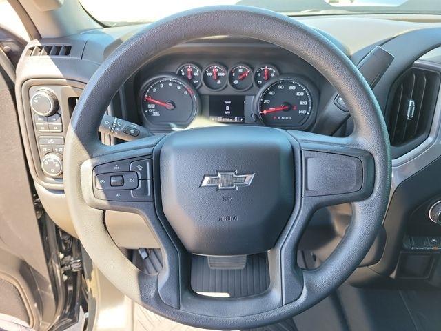 Chevrolet Silverado 1500 Trail Boss Custom Crew Cab 4WD 2024