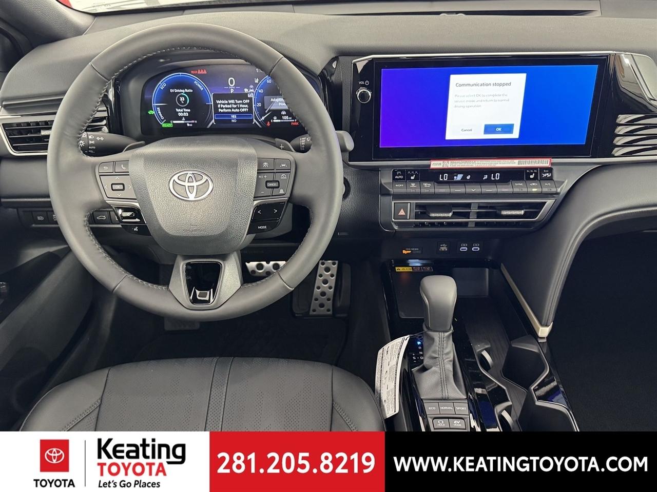 Toyota Camry Hybrid XLE 2026