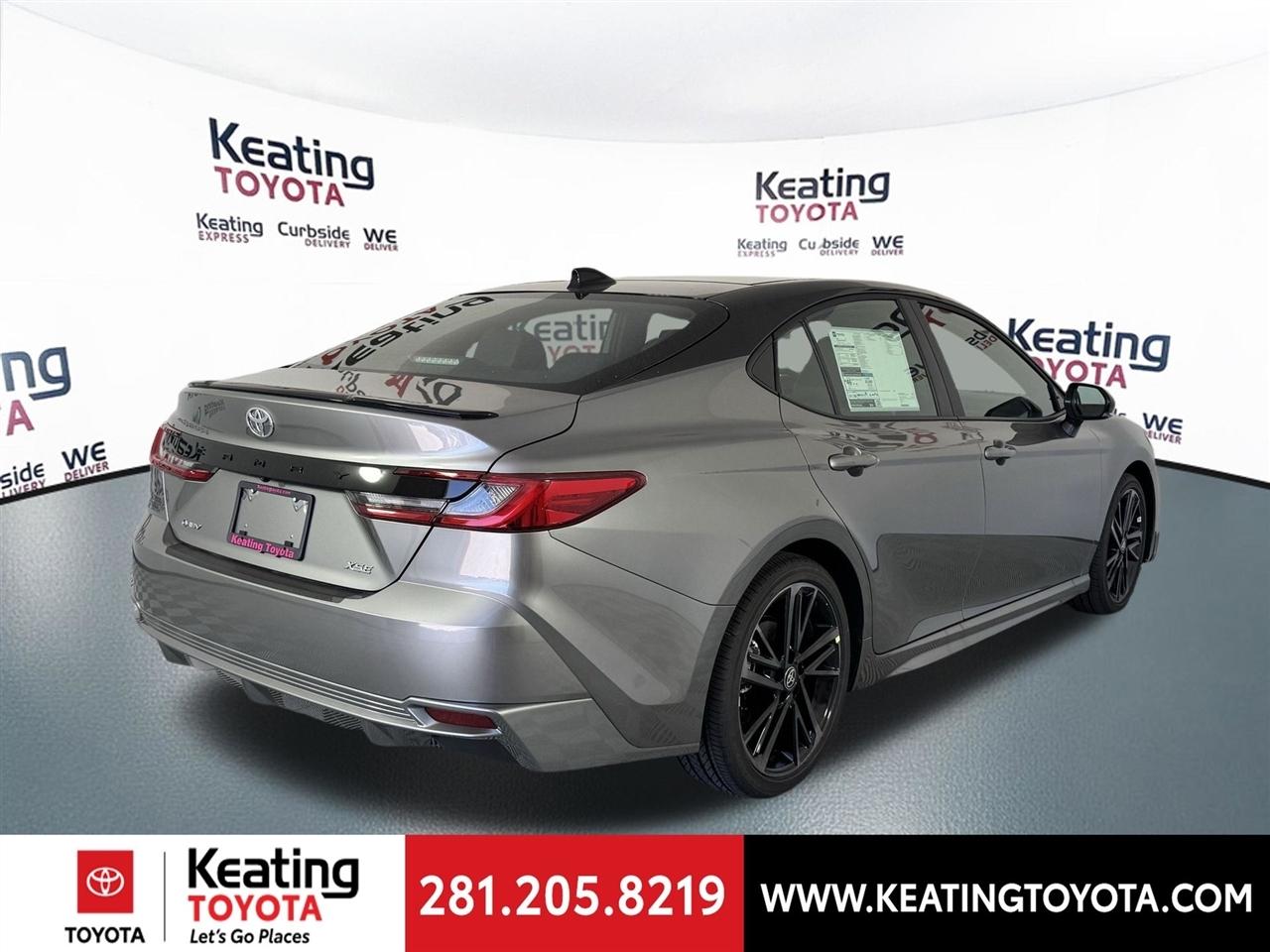 Toyota Camry Hybrid XLE 2026