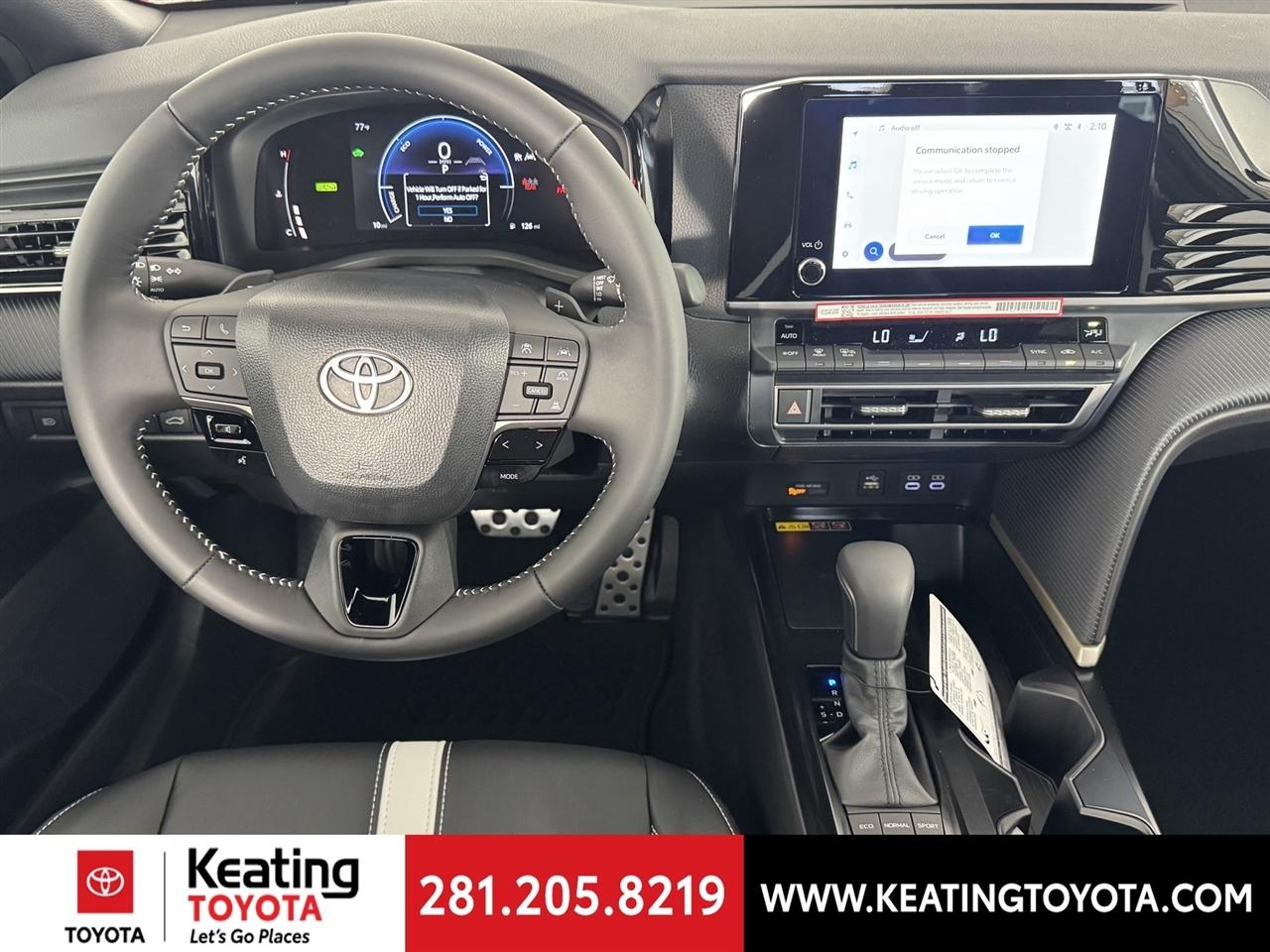 Toyota Camry Hybrid XLE 2026