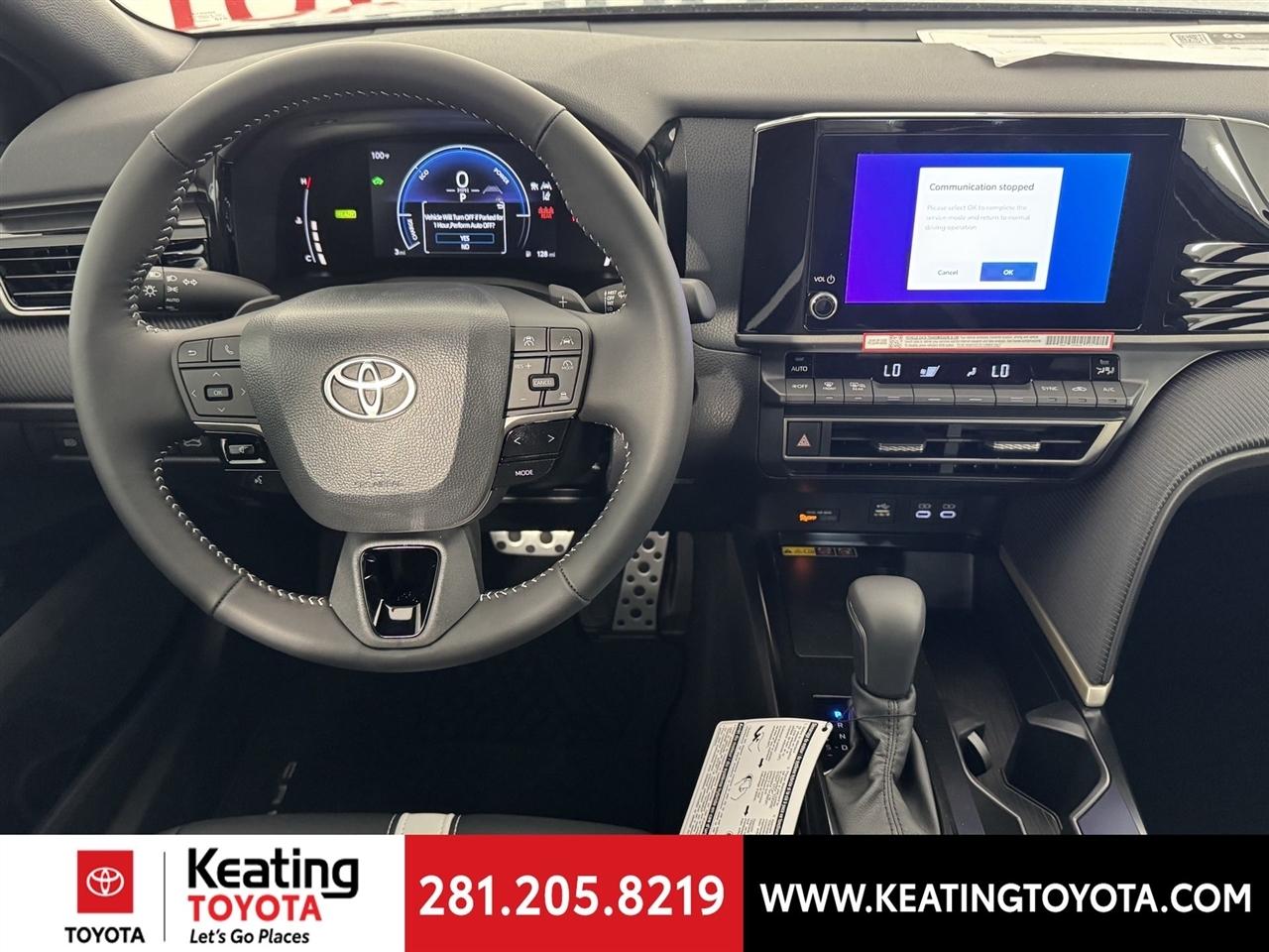 Toyota Camry Hybrid XLE 2026