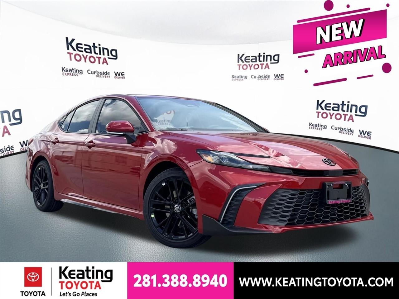 Toyota Camry Hybrid XLE 2026