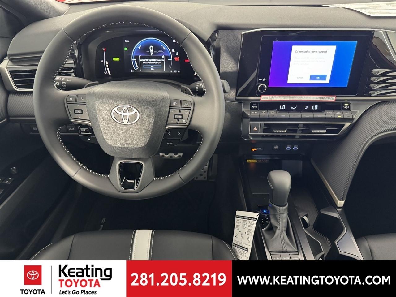 Toyota Camry Hybrid XLE 2026