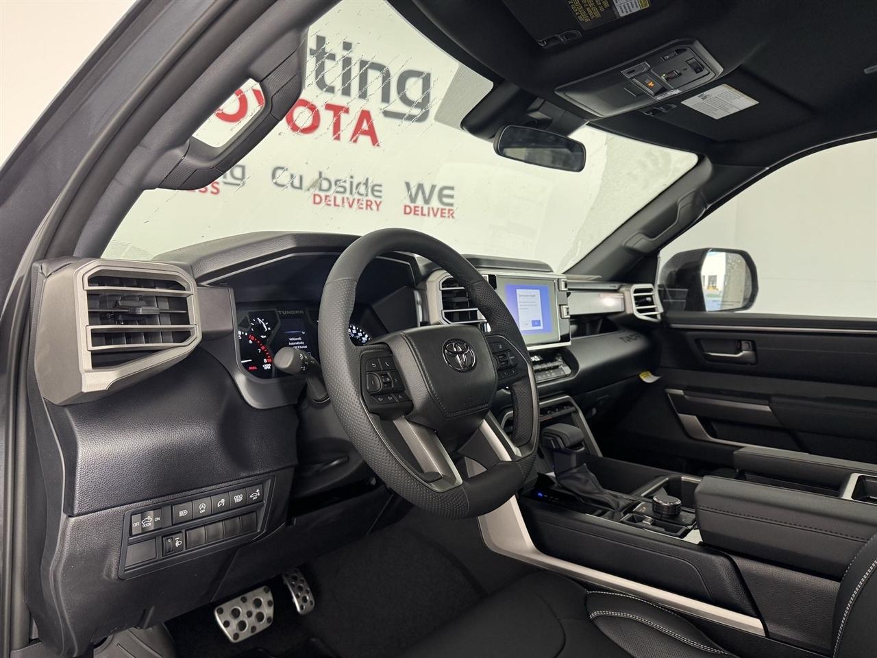 Toyota Tundra SR5 CrewMax 4WD 2026