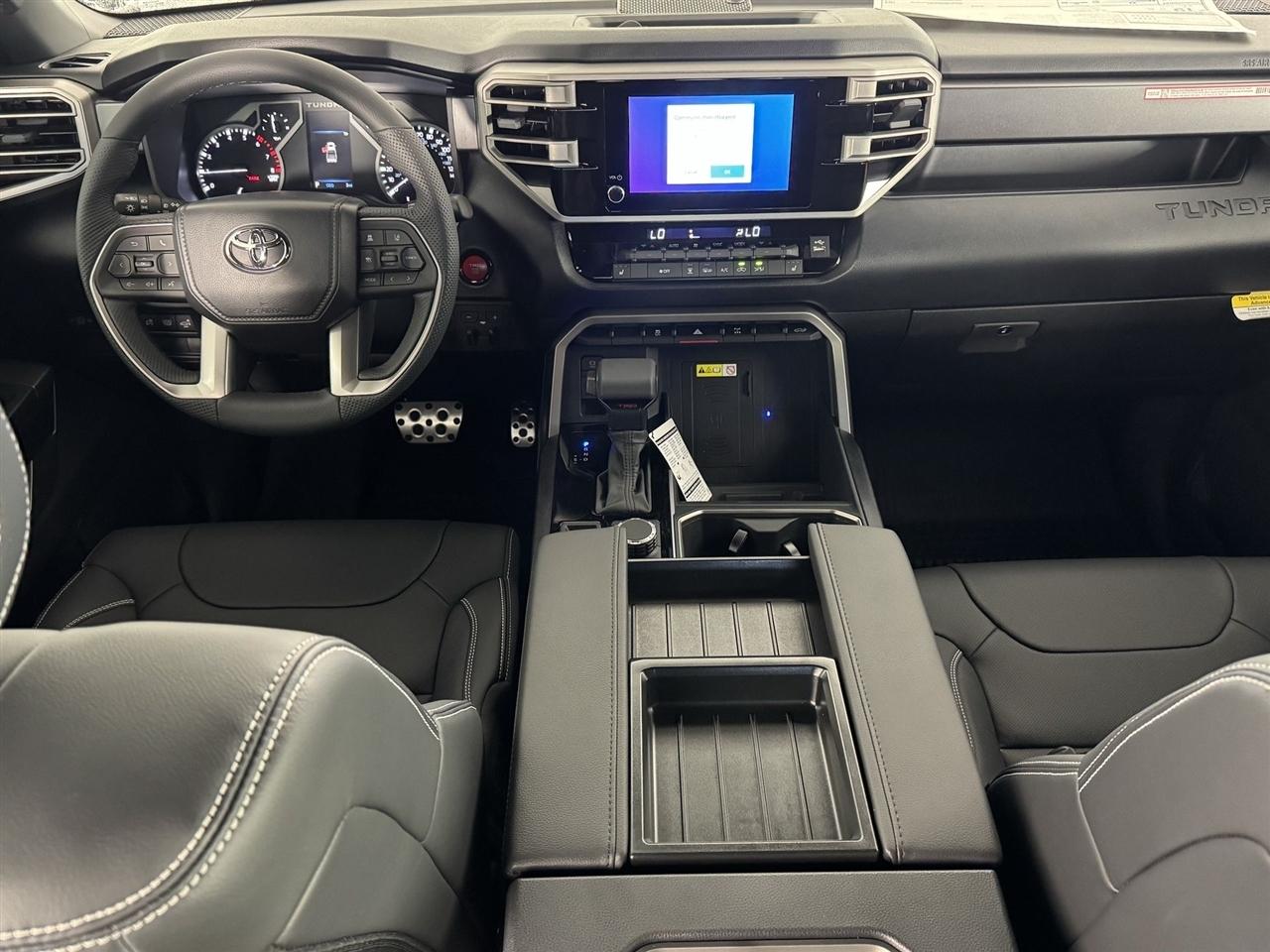 Toyota Tundra SR5 CrewMax 4WD 2026