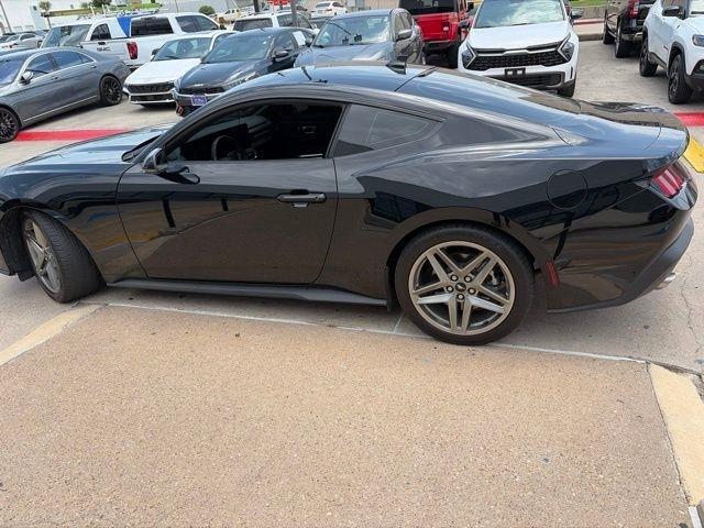Ford Mustang EcoBoost Premium Coupe 2026