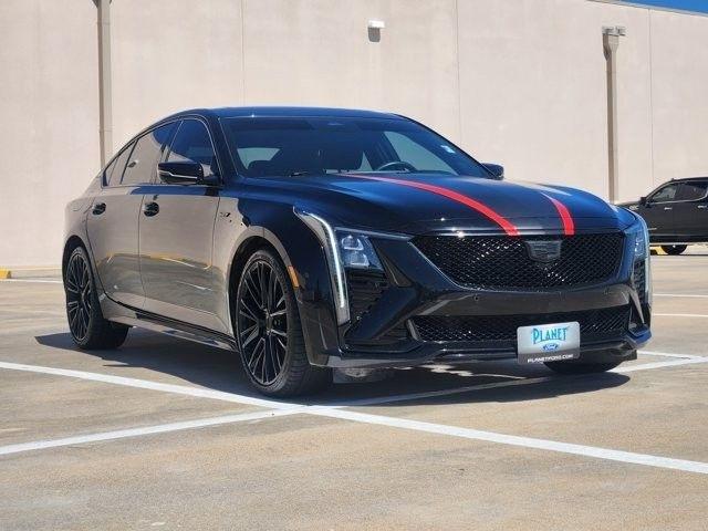 Cadillac CT5 V 2025