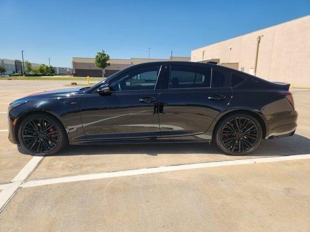 Cadillac CT5 V 2025