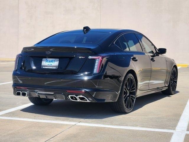 Cadillac CT5 V 2025