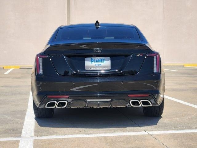 Cadillac CT5 V 2025
