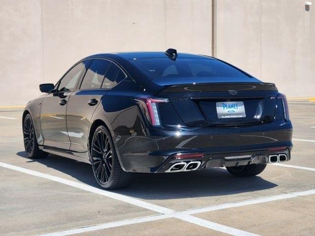 Cadillac CT5 V 2025