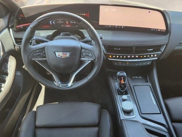 Cadillac CT5 V 2025