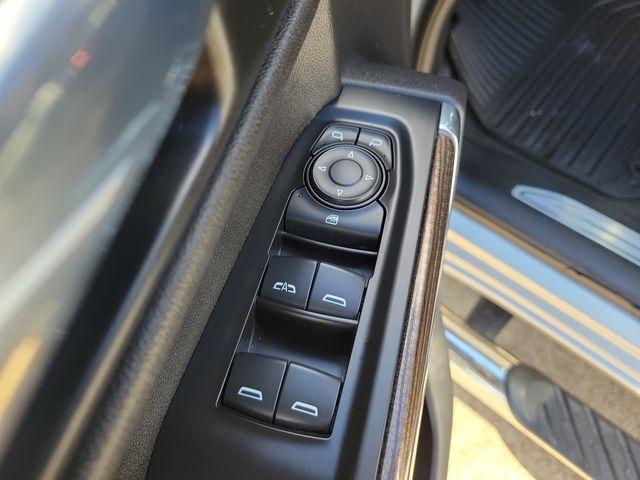 Chevrolet Silverado 1500 LT Crew Cab 4WD 2020