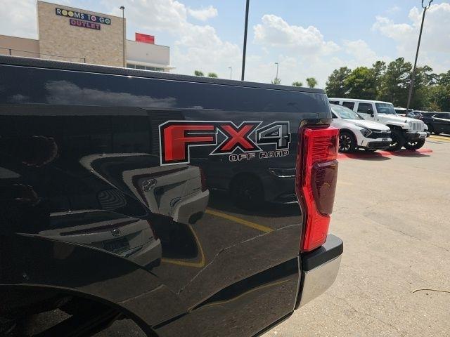 Ford F-250 SD Lariat Crew Cab 4WD 2021