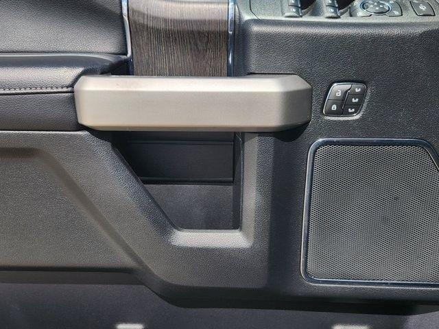 Ford F-250 SD Lariat Crew Cab 4WD 2021
