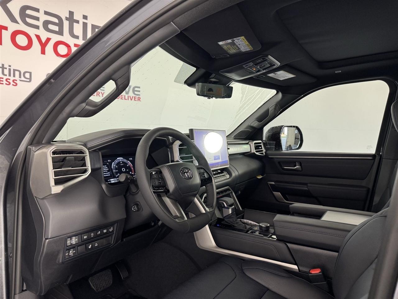 Toyota Tundra Platinum CrewMax 4WD 2026