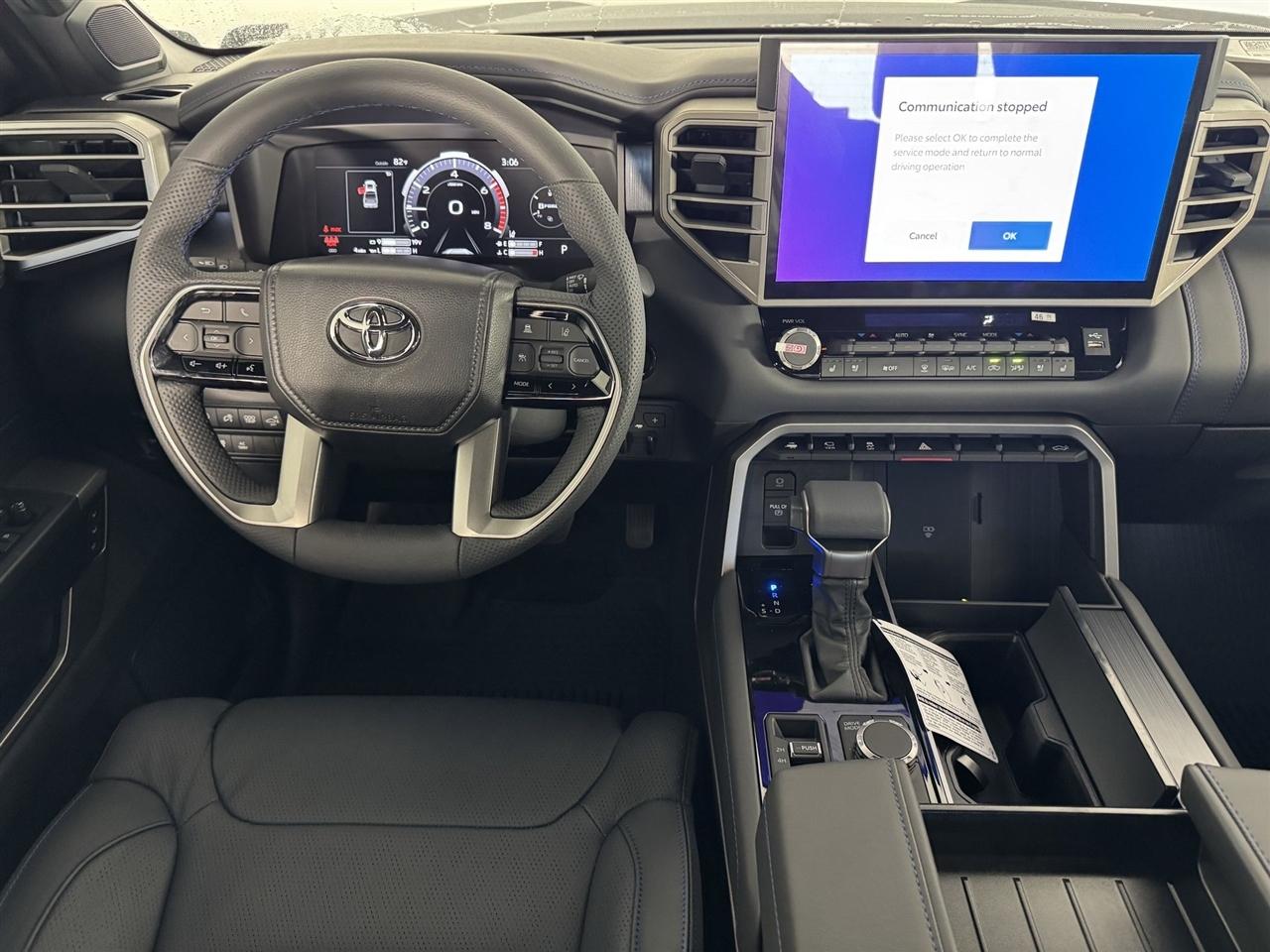 Toyota Tundra Platinum CrewMax 4WD 2026
