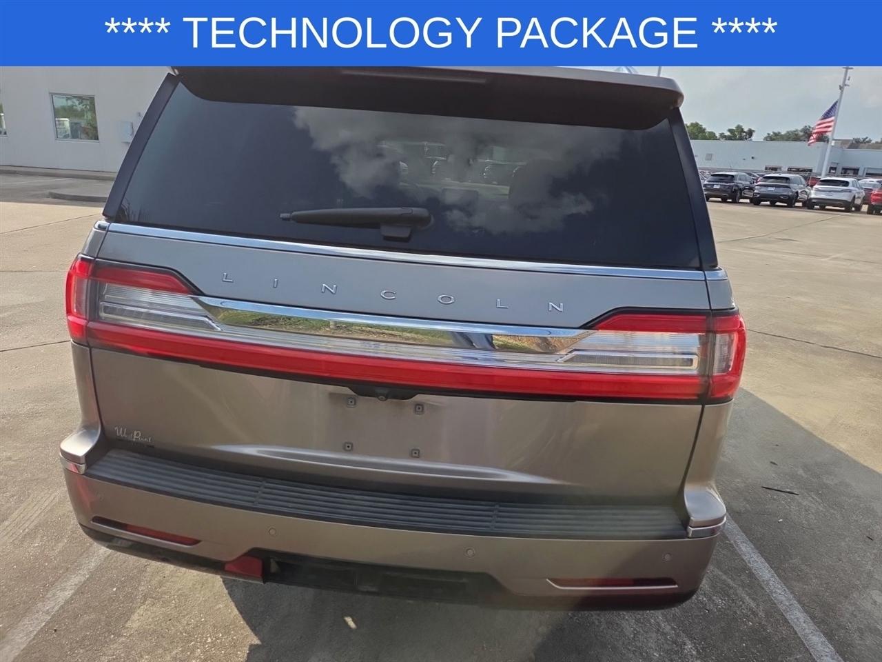 Lincoln Navigator Select 2WD 2019