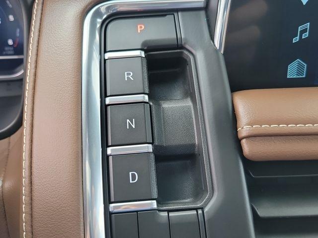 Chevrolet Tahoe High Country 4WD 2023