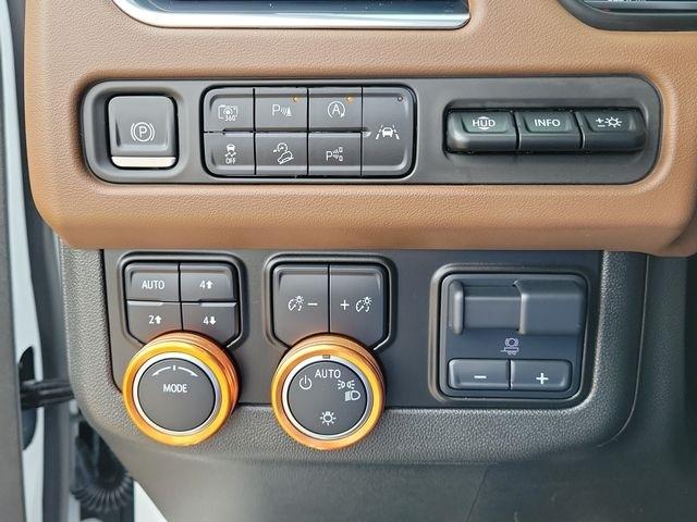 Chevrolet Tahoe High Country 4WD 2023