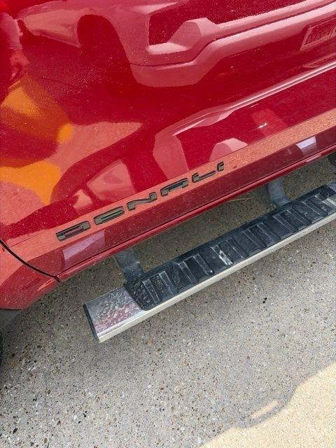 GMC Canyon Denali Crew Cab 4WD 2023