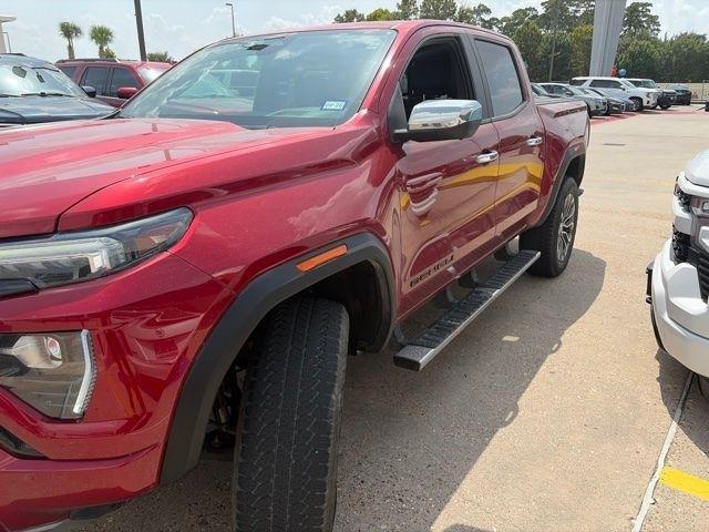 GMC Canyon Denali Crew Cab 4WD 2023