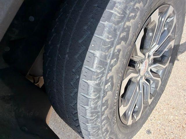 GMC Canyon Denali Crew Cab 4WD 2023