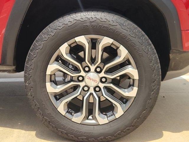 GMC Canyon Denali Crew Cab 4WD 2023