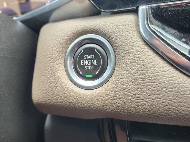 GMC Canyon Denali Crew Cab 4WD 2023