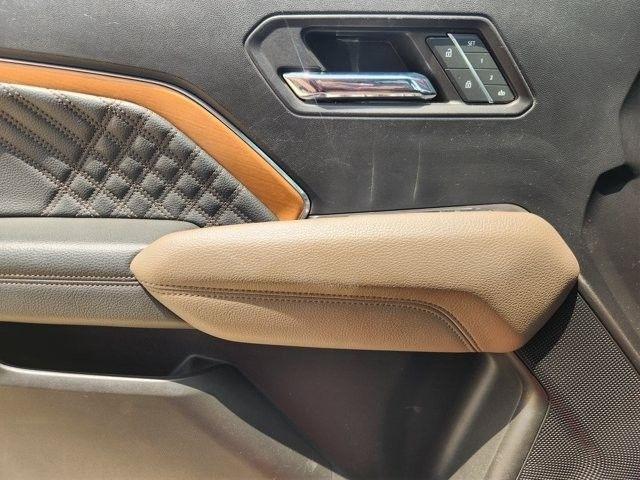 GMC Canyon Denali Crew Cab 4WD 2023