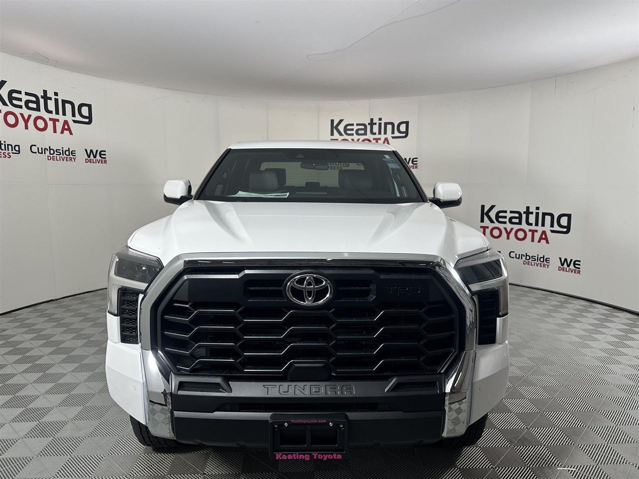 Toyota Tundra SR5 CrewMax 4WD 2026