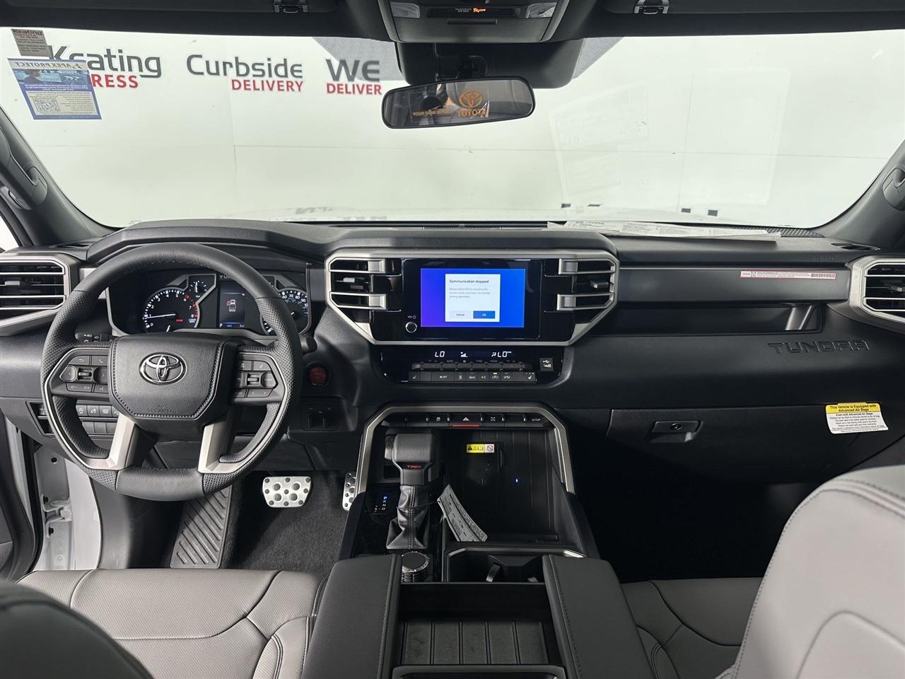 Toyota Tundra SR5 CrewMax 4WD 2026