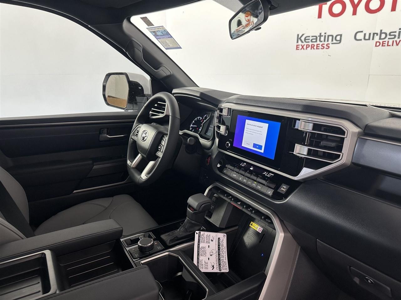 Toyota Tundra SR5 CrewMax 4WD 2026