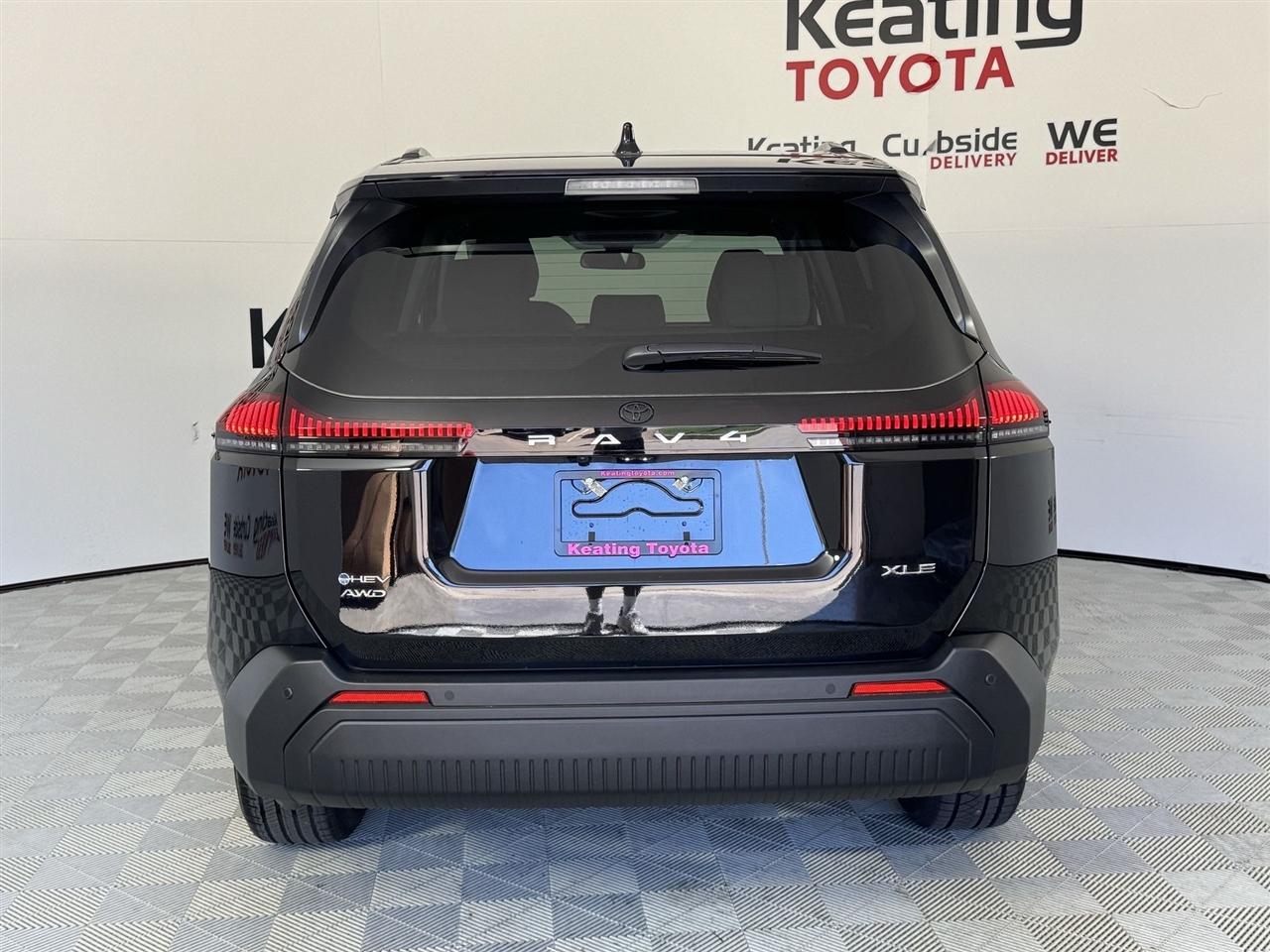Toyota RAV4 Hybrid XLE Premium AWD 2026