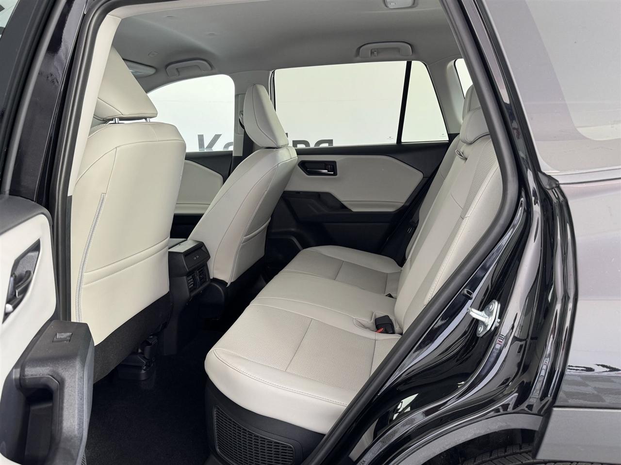Toyota RAV4 Hybrid XLE Premium AWD 2026