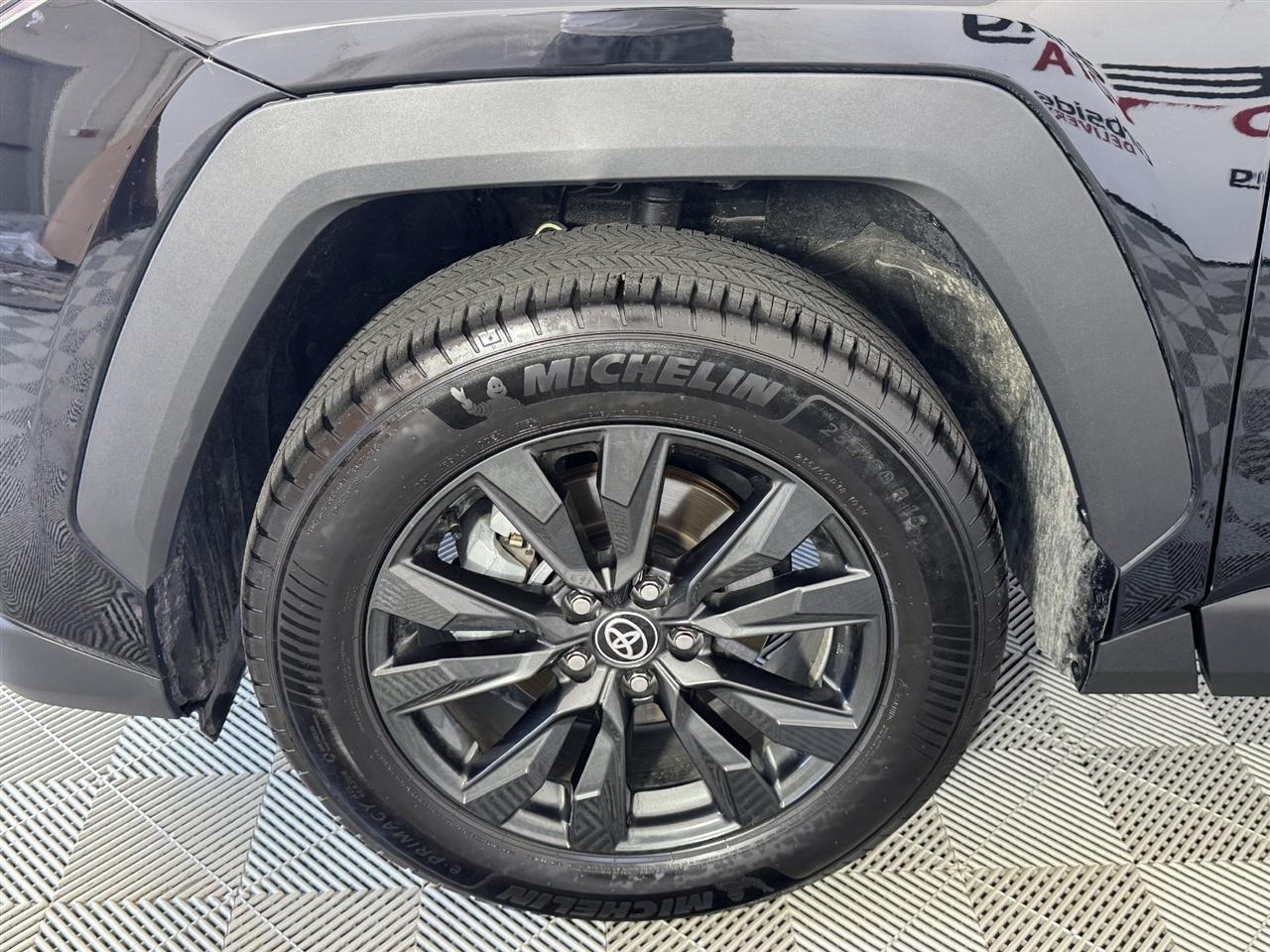 Toyota RAV4 Hybrid XLE Premium AWD 2026