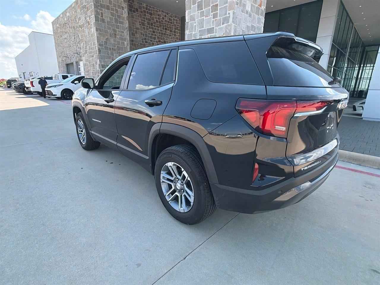 GMC Terrain Elevation 2026