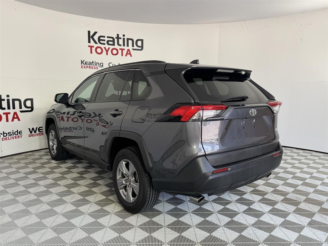 Toyota RAV4 XLE 2025