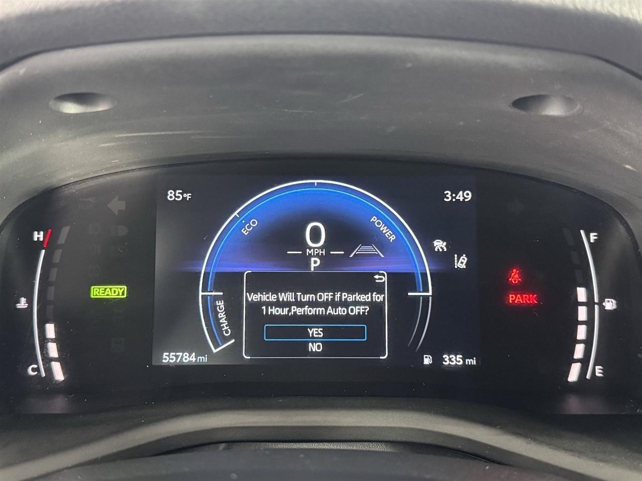Toyota Camry Hybrid XLE 2025