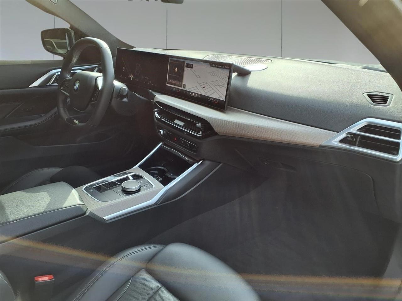 BMW 4-Series 430i coupe 2025