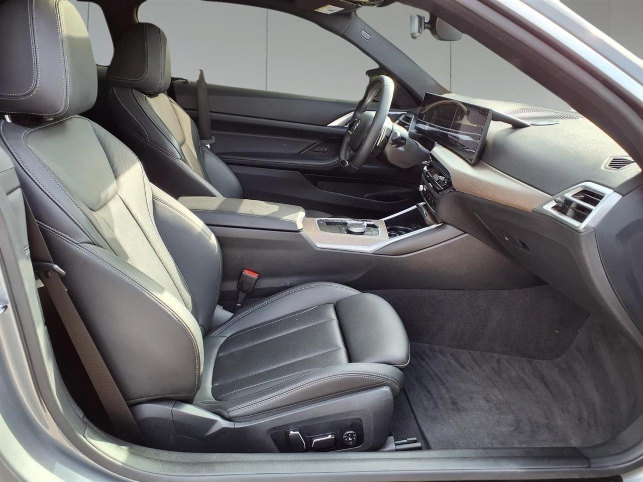 BMW 4-Series 430i coupe 2025