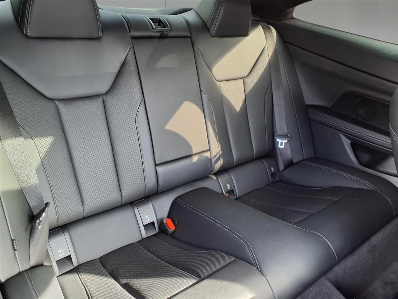 BMW 4-Series 430i coupe 2025