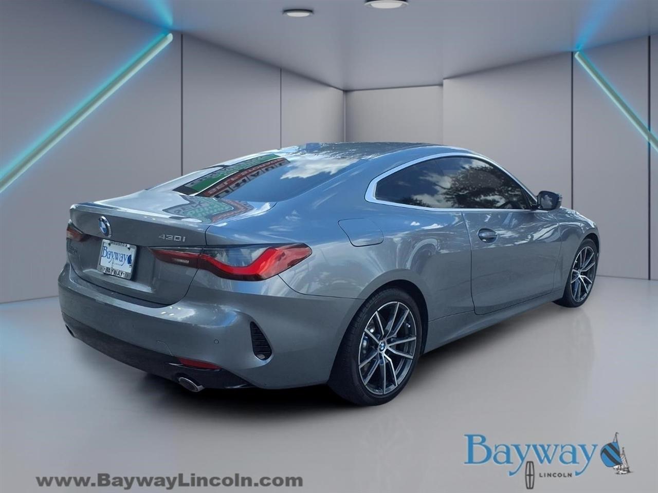 BMW 4-Series 430i coupe 2025