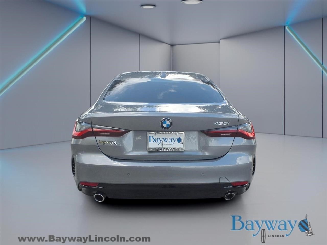 BMW 4-Series 430i coupe 2025